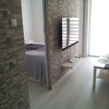 Apartament Lesny Zakatek 4 * Dziwnówek