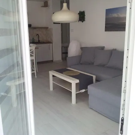 Apartament Lesny Zakatek 4 * Dziwnówek